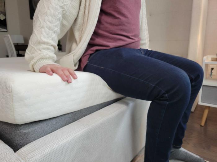 PlushBeds MobilePlush edge support