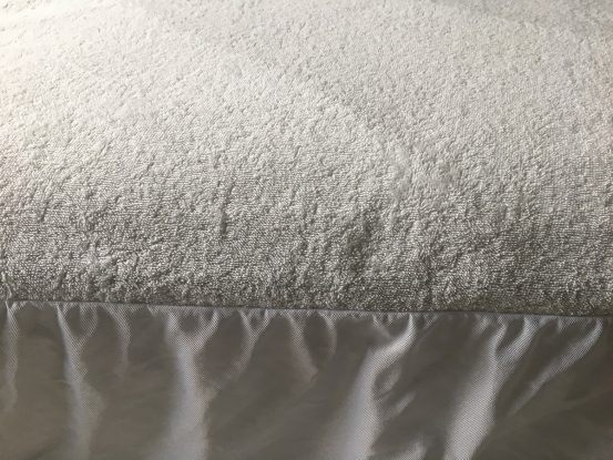luna waterproof mattress protector reviews