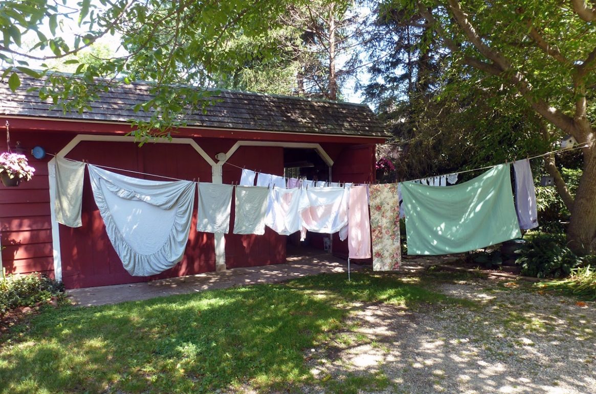 How to Soften Bed Sheets (2024) Mattress Clarity