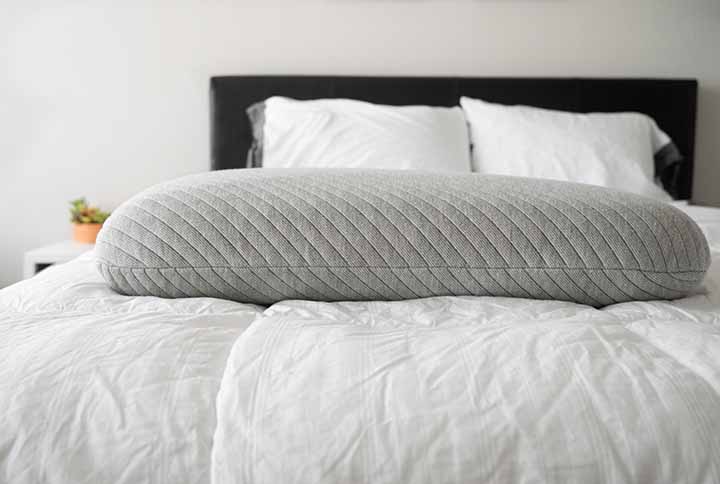 Leesa Pillow Review - Avena foam core