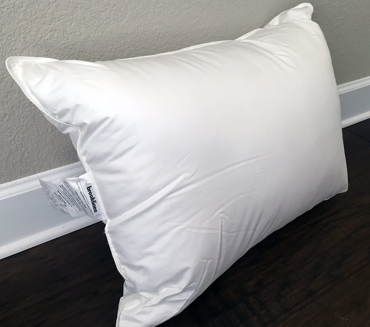 https://www.mattressclarity.com/wp-content/uploads/2017/11/Brooklinen-Mid-Plush-Down-Alternative-Pillow-front.jpg