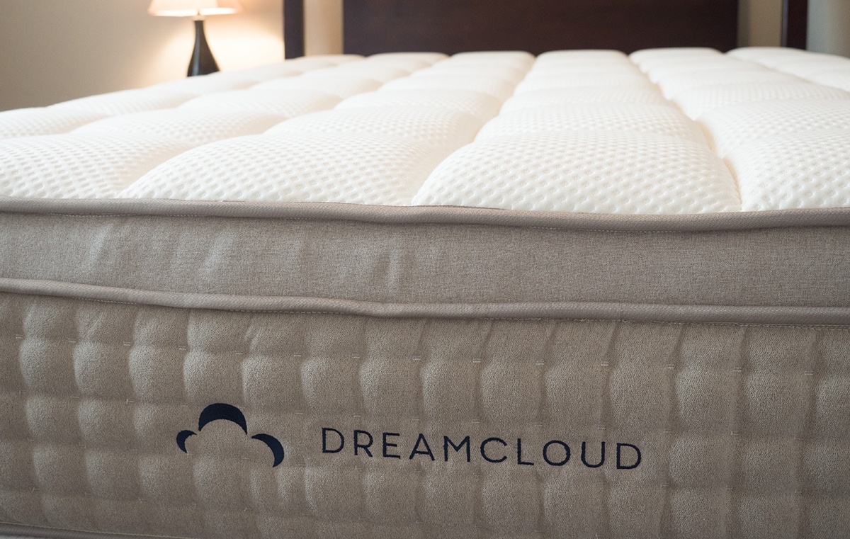 DreamCloud Mattress Review - Is It As Dreamy As It Looks?
