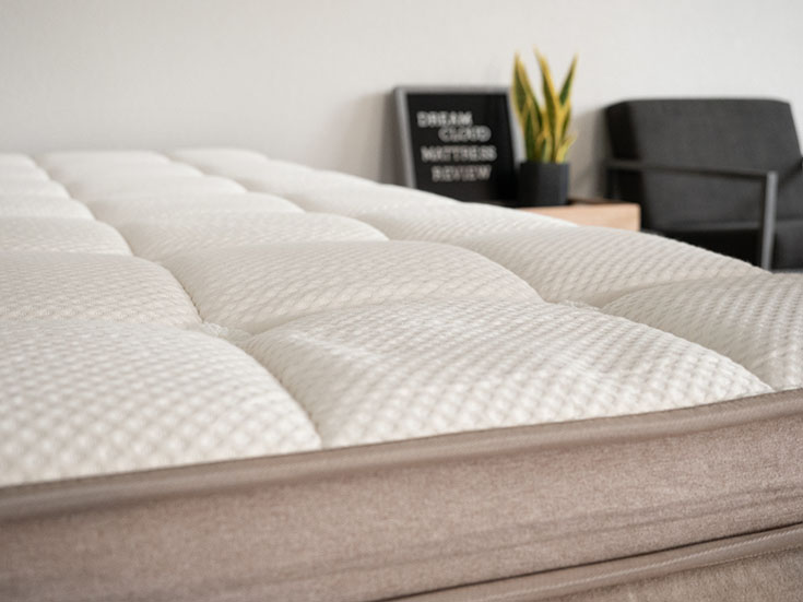 DreamCloud Mattress Review Is It As Dreamy As It Looks?