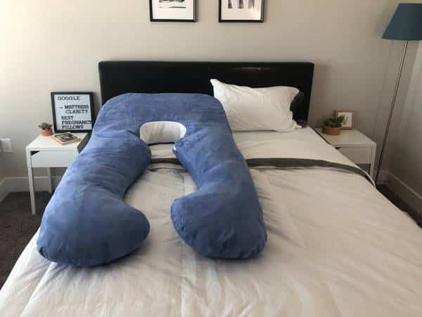 Sleep Number Mattress Reviews >> Oggi Elevation Wedge -Based Pregnancy Pillow Review - Mattress Clarity Sleep Number Mattress Reviews >> Oggi Elevation Wedge -Based Pregnancy Pillow Review - Mattress Clarity
