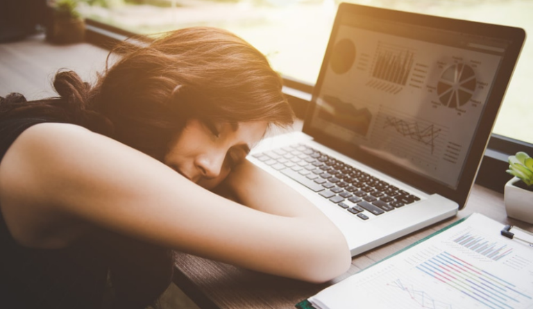 Mattress News Woman napping