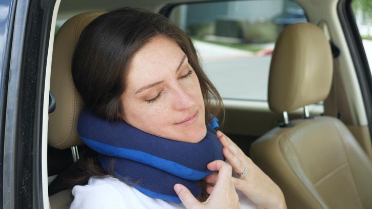 BCOZZY Travel Pillow provides solid chin support