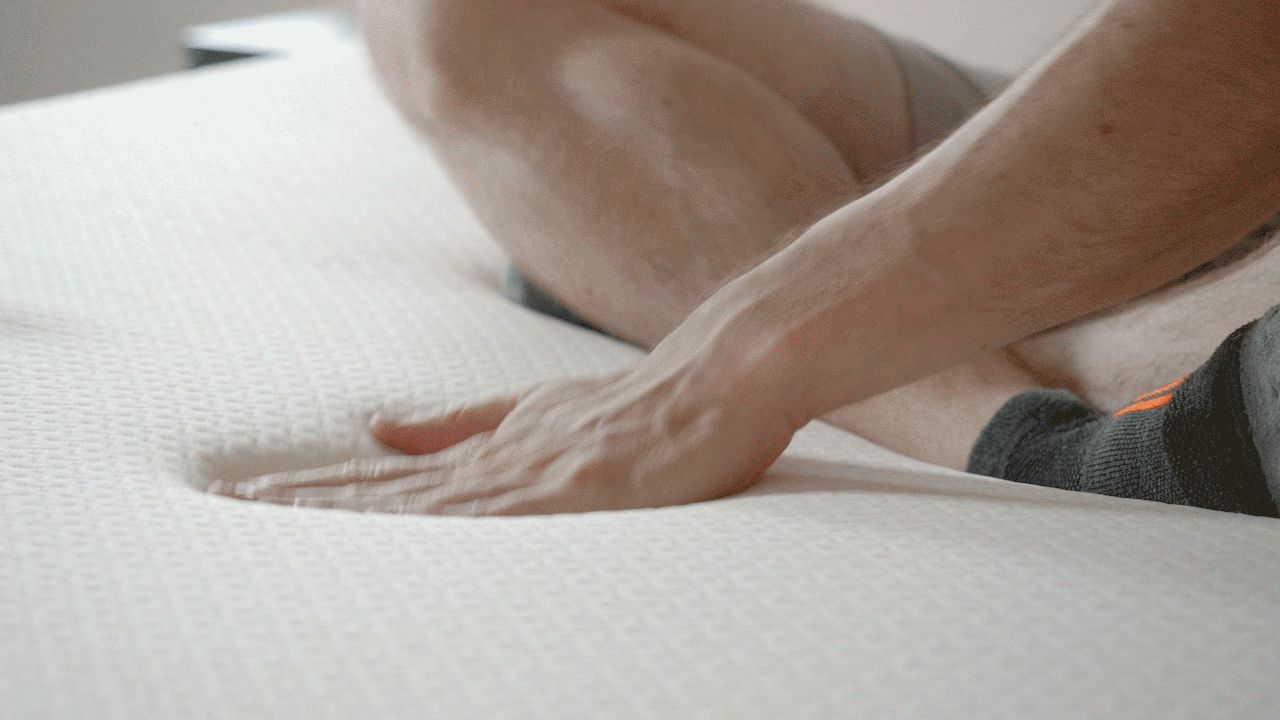 Zinus Vs AmazonBasics Comparison Which Online Mattress Wins Out