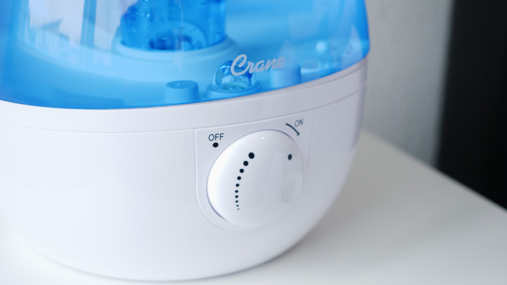 Output dial on the Crane Drop Ultrasonic Cool Mist Humidifier 