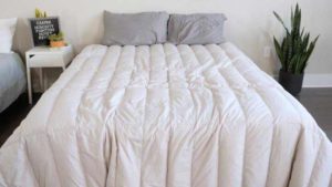 Casper Humidity Fighting Duvet Review - Great For Hot Sleepers? (2022 Update) Casper Humidity Fighting Duvet