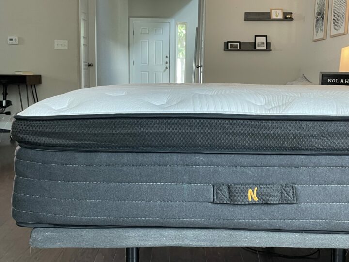 A side view of the Nolah Evolution mattress