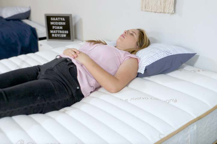 https://www.mattressclarity.com/wp-content/uploads/2021/11/Saatva-Modern-Foam-back-sleeping.jpg