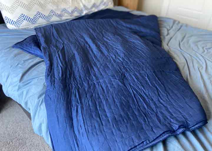 Gravity Cooling Weighted Blanket Featured Image