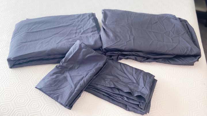 Brooklinen Luxe Core Sheets - A picture of all the pieces of the Brooklinen Luxe Core set.