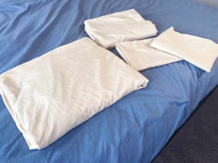 An image of the Brooklyn Bedding Deep Pocket Bamboo Cotton sheets on a bed.