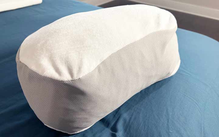 An image of the MedCline insert pillow.