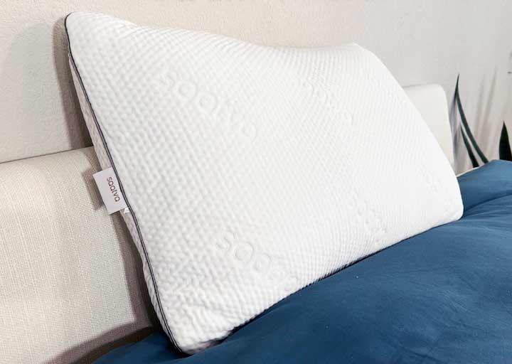 Hotel Comfort Memory Foam Pillow Review (2024)