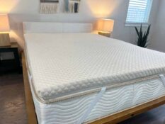 Sleep Mantra Full Cooling Mattress Topper, Pillow-Top Optimum Thickness,  Soft 100% Cotton Fabric, Breathable & Plush Quilted Down-Like Fill, Snug  Deep Pocket fit for Mattresses 8-20 inch, White