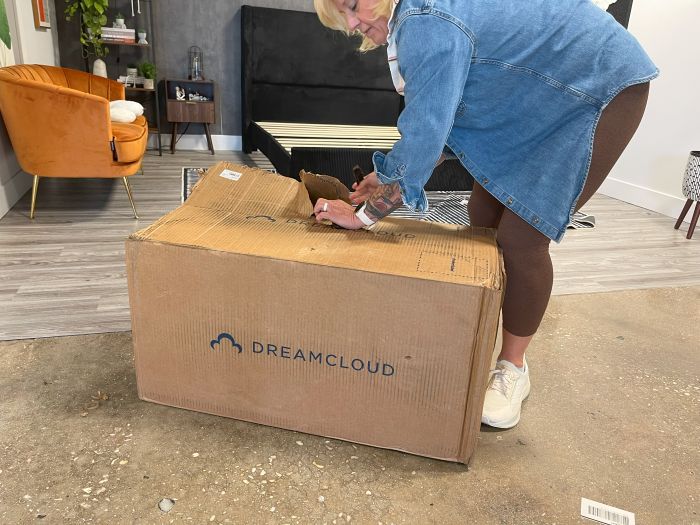 Unboxing the DreamCloud Memory Foam Mattress