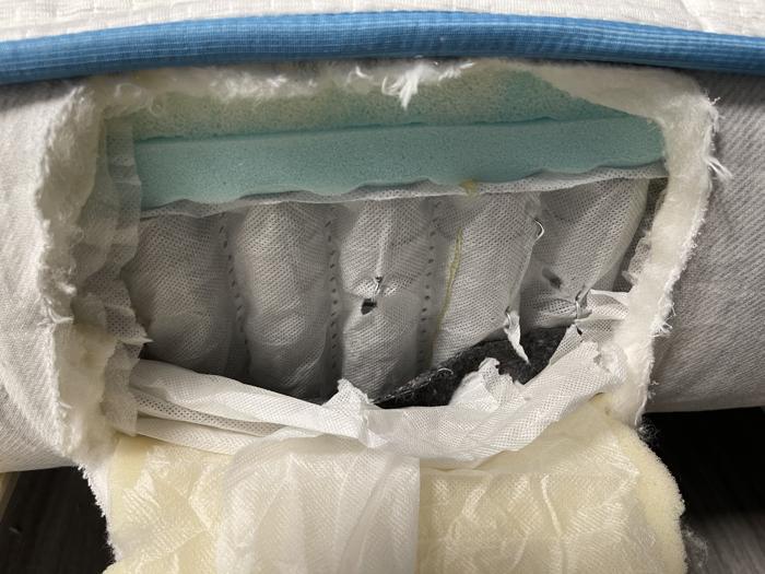 Construction of the Bear Cub Kids Mattress