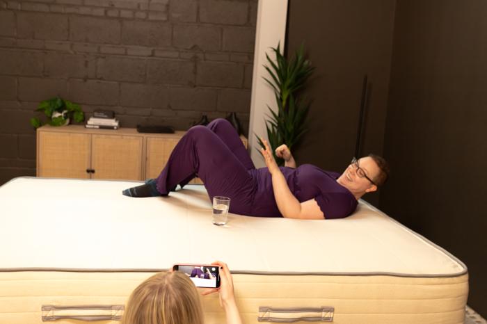 Ripple test on the Nolah Natural Mattress 6