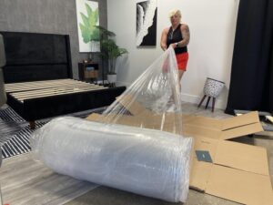 Unboxing the Leesa Plus Hybrid Mattress