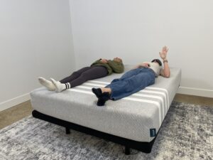 Testing motion isolation on the Leesa Original mattress with two people