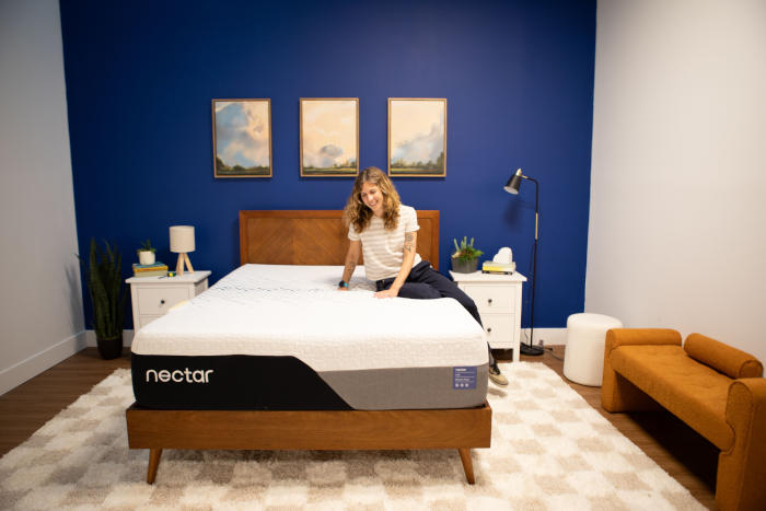 Bear Summit Platform Bed With Headboard